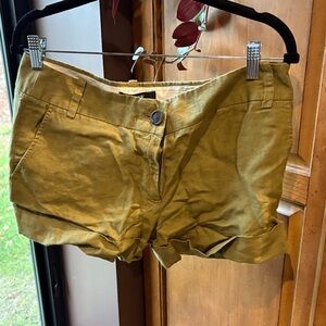 J. Crew Women's Baird McNutt Cuffed Linen shorts - Olive
